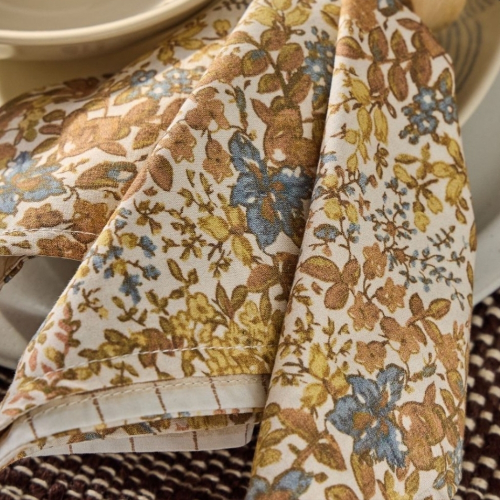 ❤️BUY 2 GET 1 FREE  Frankie Floral Napkin Sets, Color Yellow & Green - Picture 5 of 16